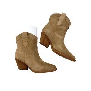 Zodiac - Women's Roslyn Western Bootie in Sandstone Beige Suede